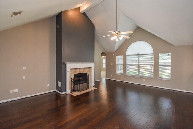 Building Photo - 13007 Northwood Glen Ln