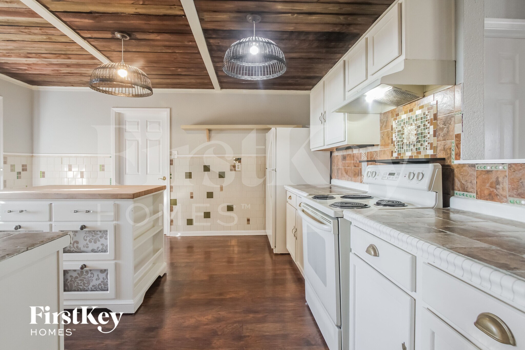 Building Photo - 319 Sunburst Ln