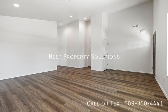 Building Photo - 434 N Washington St