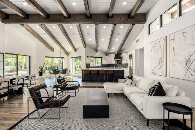 Building Photo - 9917 N 52nd St