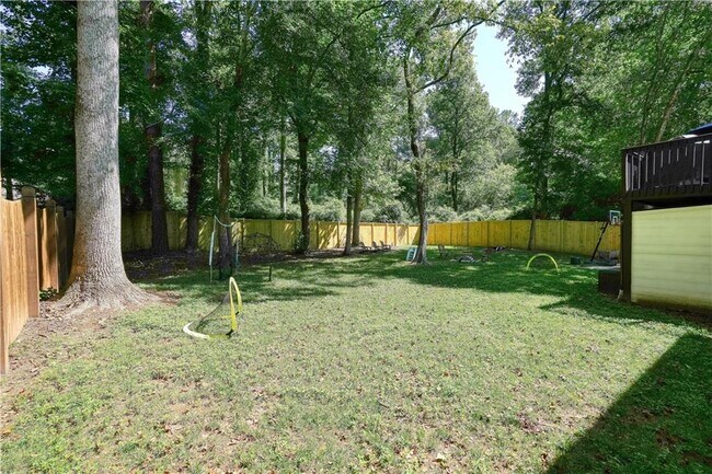 Building Photo - 3003 Maple Ln