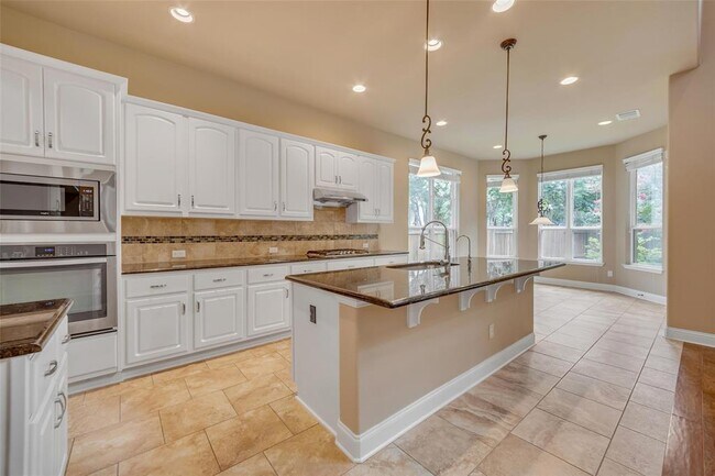 Building Photo - 10821 Crosbyton Ln