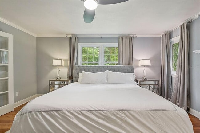 Building Photo - 2506 SW 9th Dr