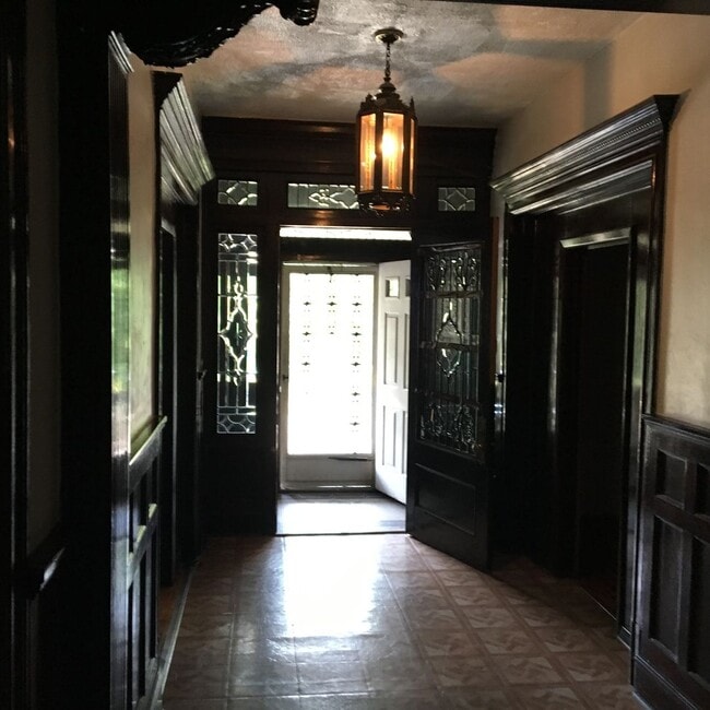 Building Photo - 223 S Atlantic Ave