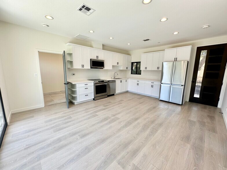 Building Photo - 29051 Pacific Coast Hwy