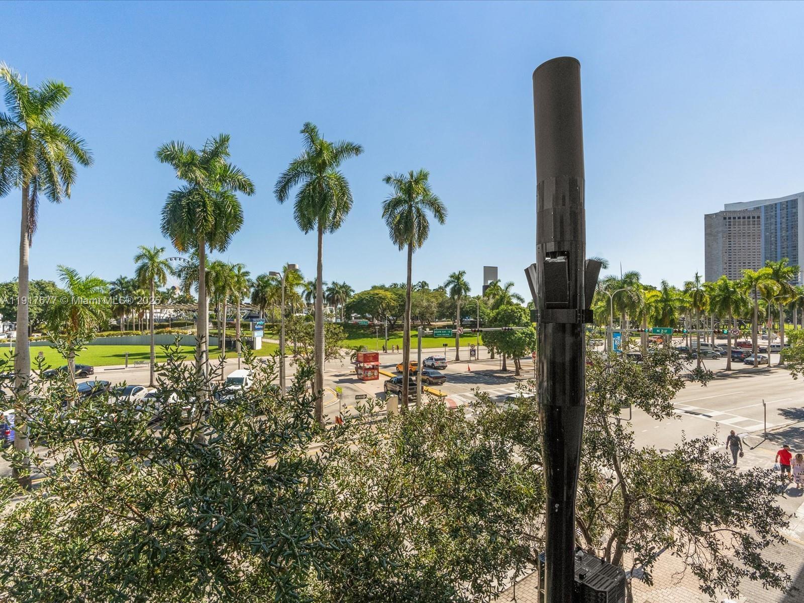 Building Photo - 253 NE 2nd St