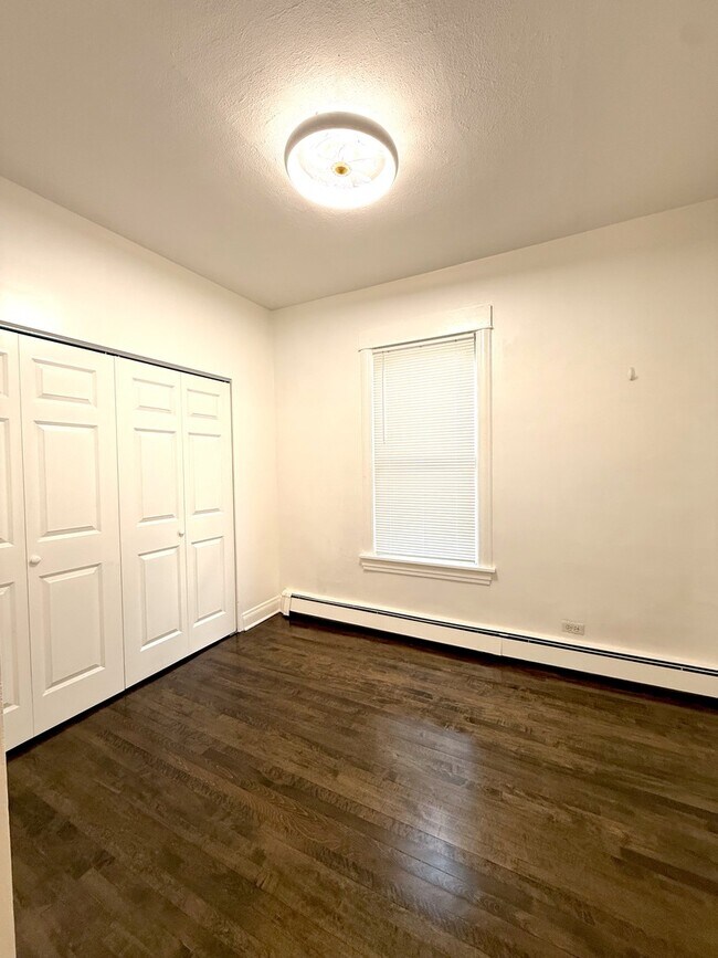 Building Photo - 2308 N Monticello Ave