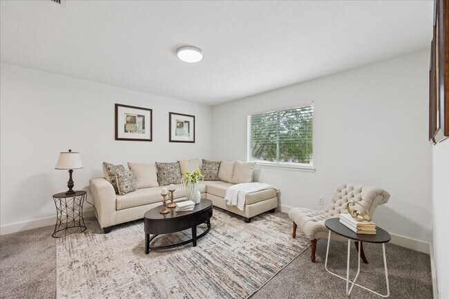 Building Photo - 10727 Cobblecreek Way