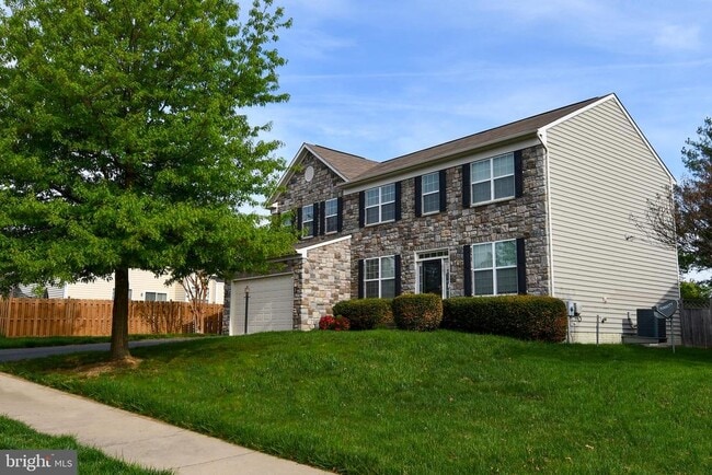 Building Photo - 3082 American Eagle Blvd