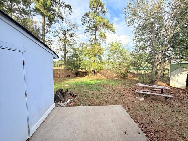 Building Photo - 208 Laurie Ln