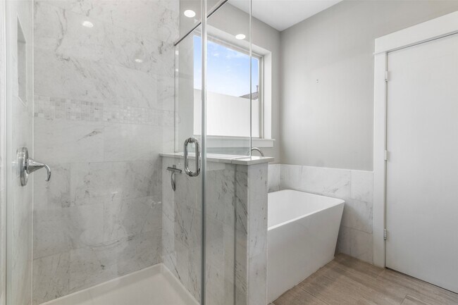 Building Photo - 719 Schwartz St