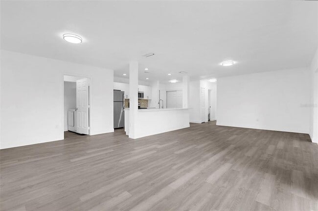 Building Photo - 21530 Glendale Ave