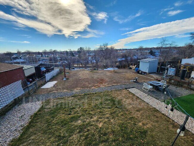 Building Photo - 986 Croke Dr