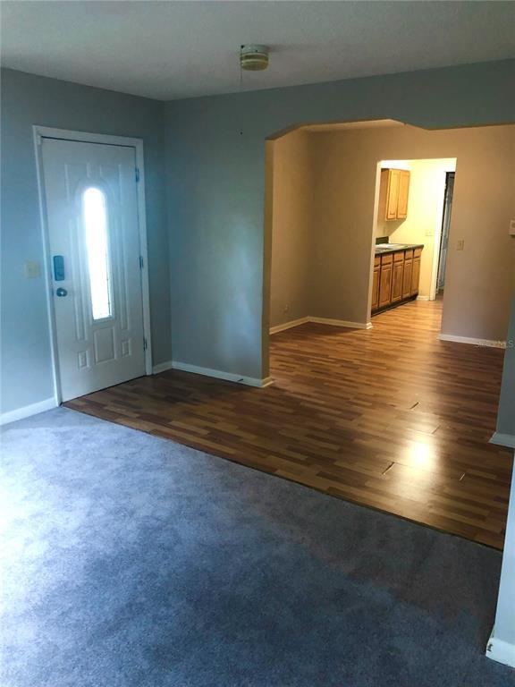 Building Photo - 3220 Deerfield Dr
