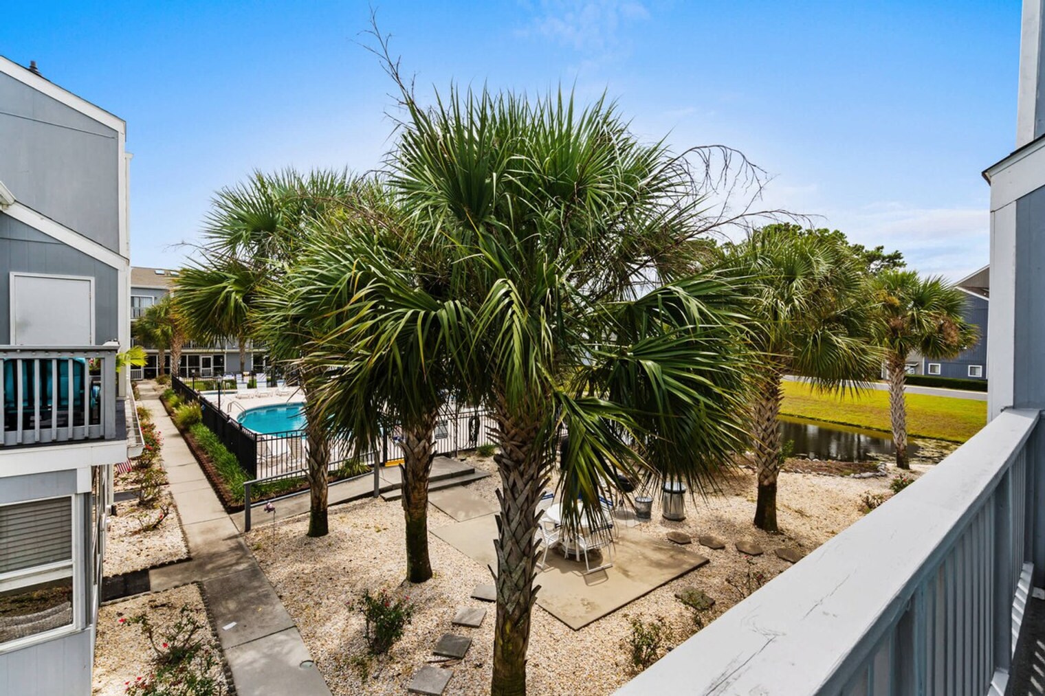 Building Photo - 1890 Colony Dr