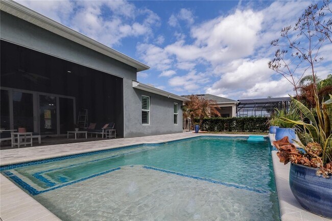 Building Photo - 3069 Borassus Dr