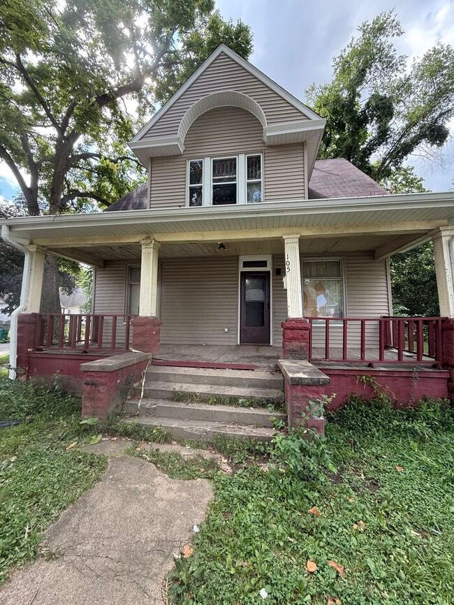Building Photo - 105 N Illinois St