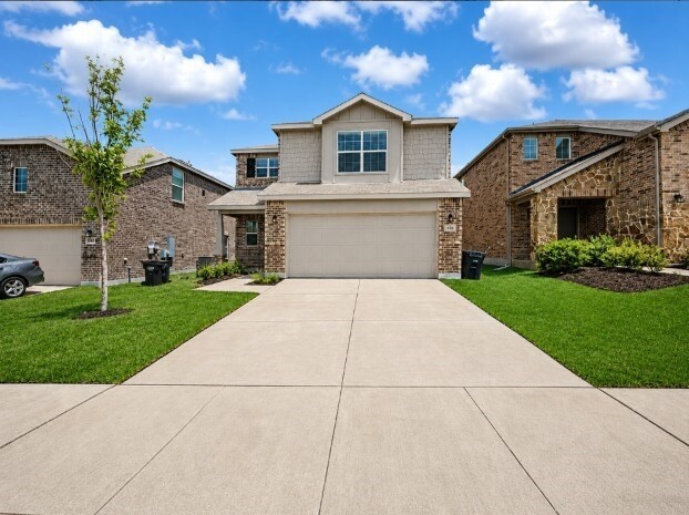 Building Photo - 825 Ozark Path
