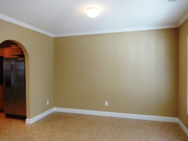 Building Photo - 11 Kings Ct