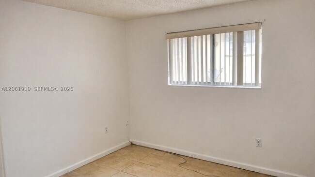 Building Photo - 2985 W 80th St
