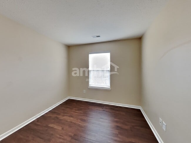 Building Photo - 760 Harvest Ridge Dr