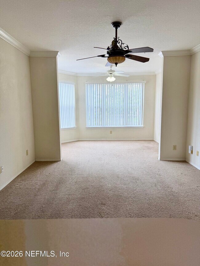 Building Photo - 13810 Sutton Park Dr N