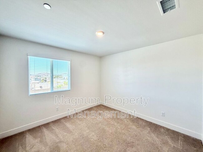Building Photo - 34390 Coconut Cir