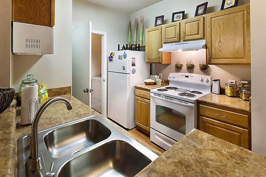 The Reserve on West 31st Lawrence, KS Apartment Finder