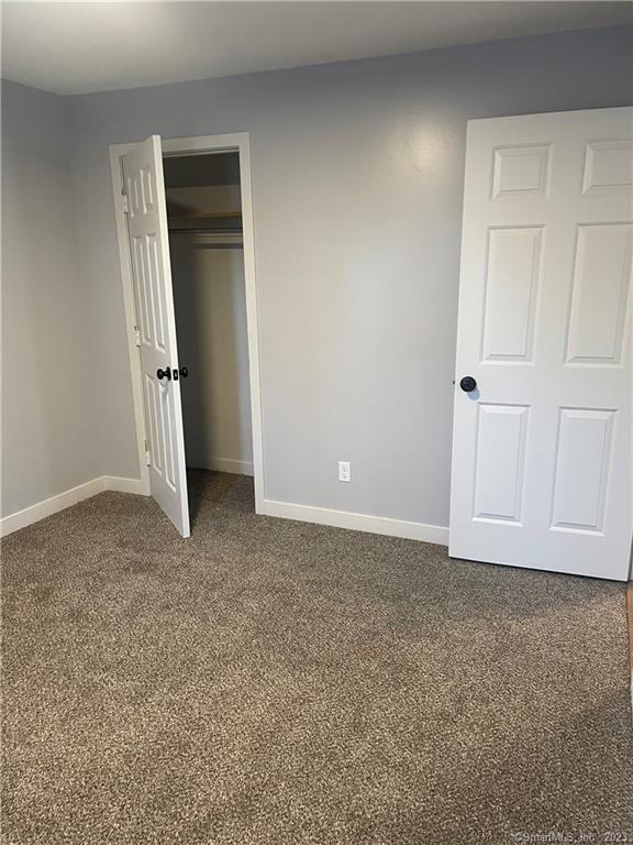 Building Photo - 83 Midway Oval