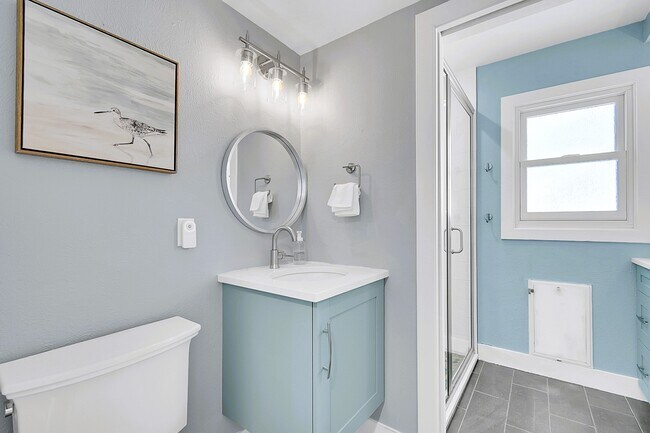 Building Photo - 28585 Evergreen Manor Dr