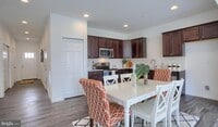 Building Photo - 1706 Shady Ln