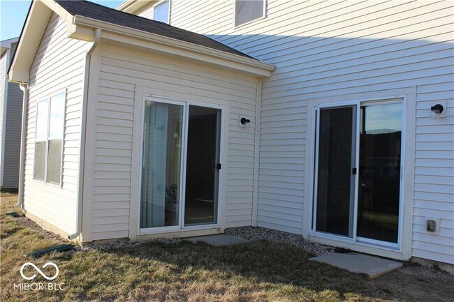 Building Photo - 963 Denton Ct