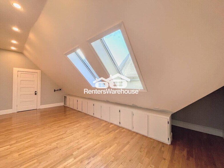 Building Photo - 1111 Colley Ave