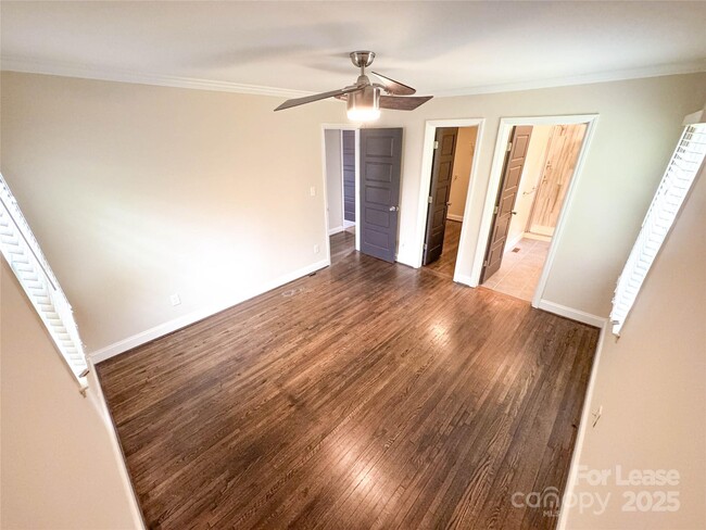 Building Photo - 3437 Airlie St