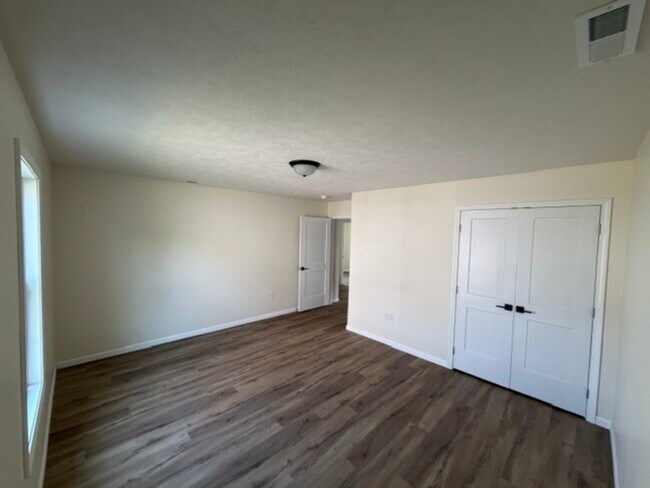 Building Photo - 713 N 34th St