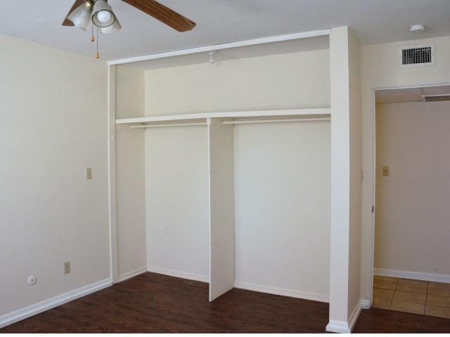 1 Bedroom B - The Courtyard on Walnut