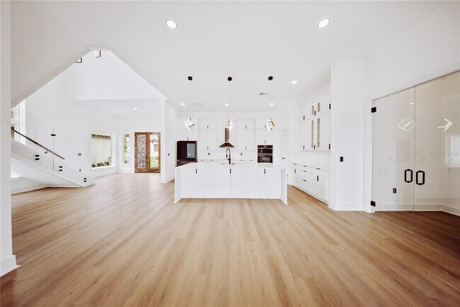 Building Photo - 156 Caladium Ave