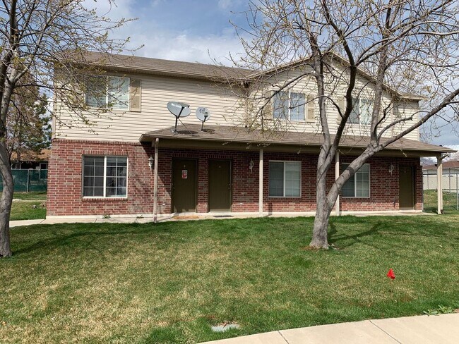 Building Photo - 1728 N 1500 W