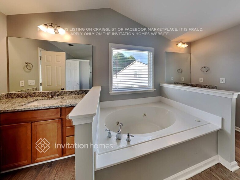 Building Photo - 1213 Loowit Falls Ct