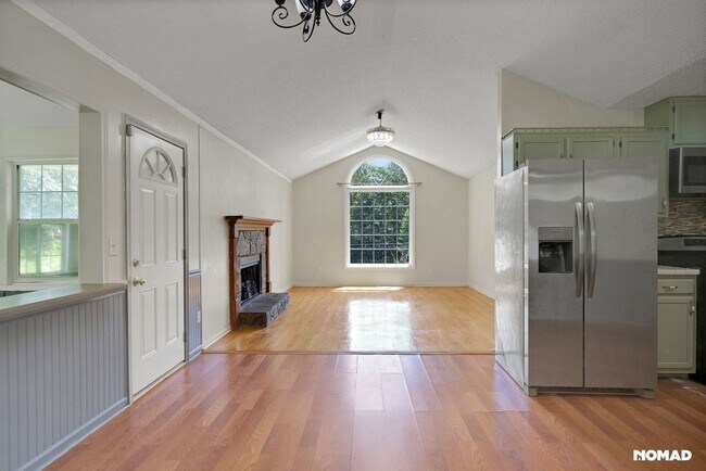 Building Photo - Charming 4BR House in Douglasville