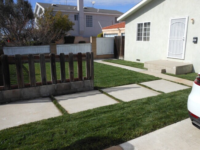 front yard enterance - 4421 W 169th St