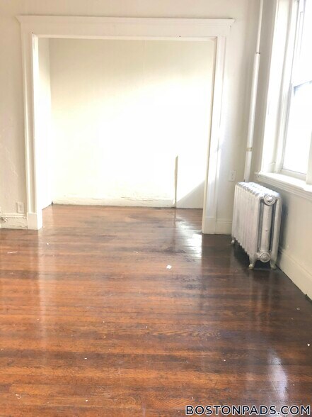 Building Photo - 1167 Boylston St