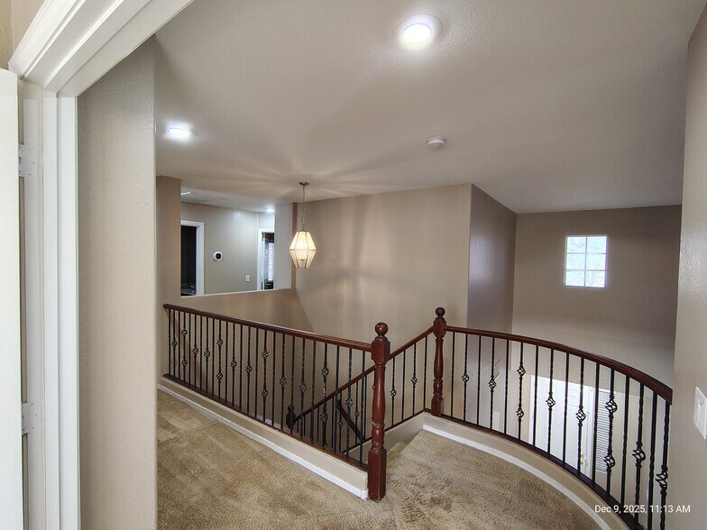 Building Photo - 4715 Deer Forest Ave