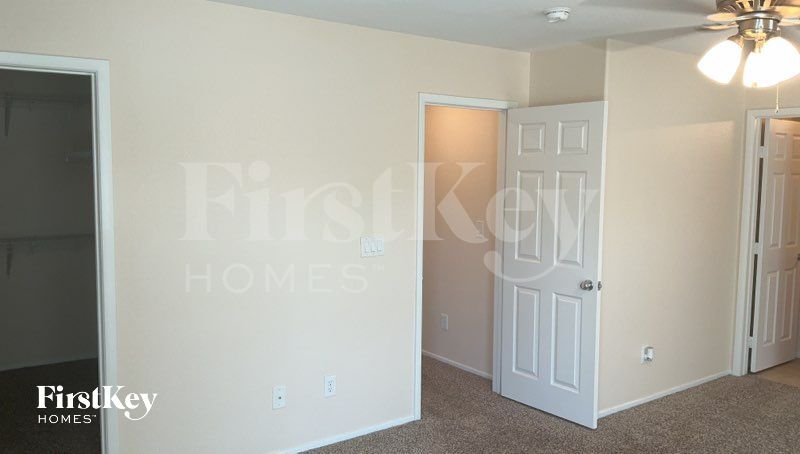 Building Photo - 617 Brinkburn Point Ave