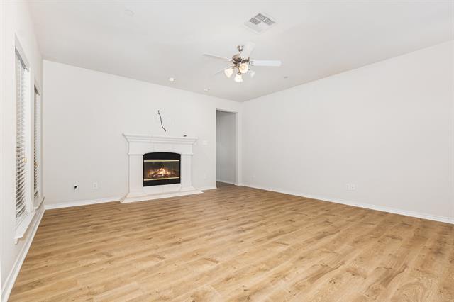 Building Photo - 6895 Pistoia Dr