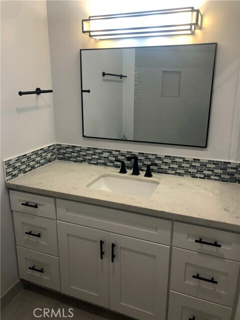 Building Photo - 2025 4th St