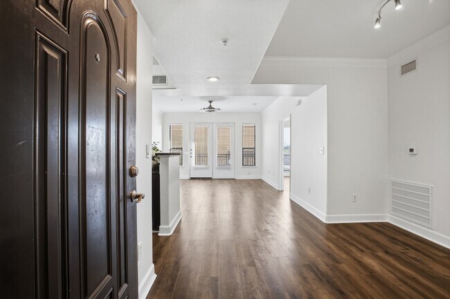 Building Photo - 2299 Lone Star Dr