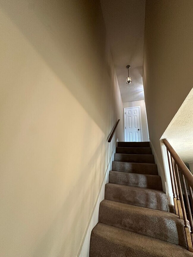 Building Photo - 5807 Woodgate Cir