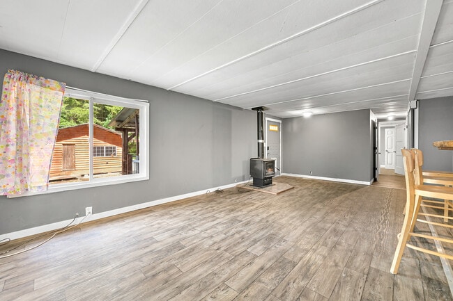 Building Photo - 8283 Golden Valley Blvd