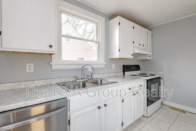 Building Photo - 6605 Horsepen Rd